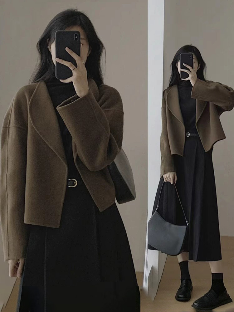 小个子显高套装女秋冬新款法式赫本风毛呢短外套高级感大衣两件套
